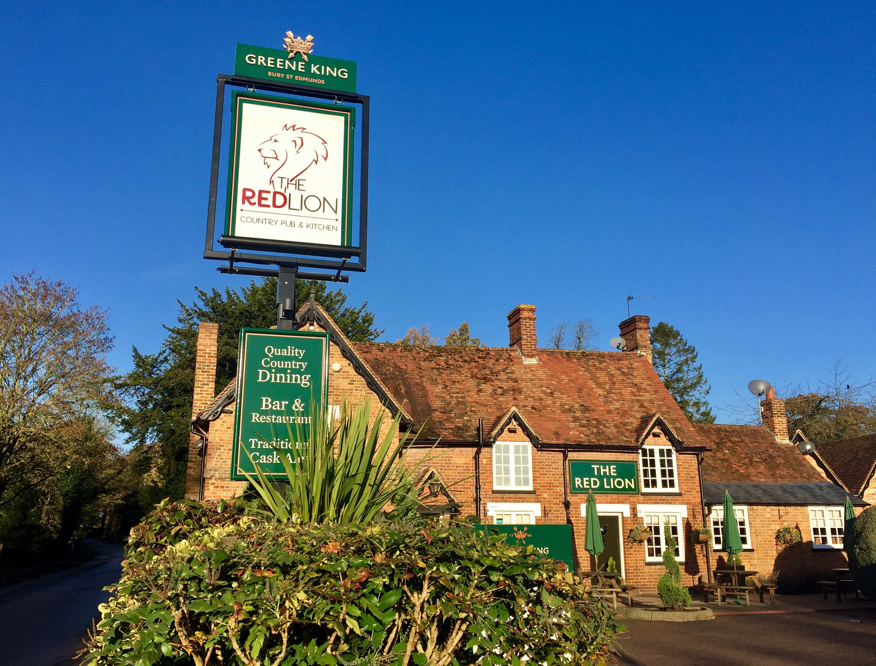 The Red Lion at Milton Bryan